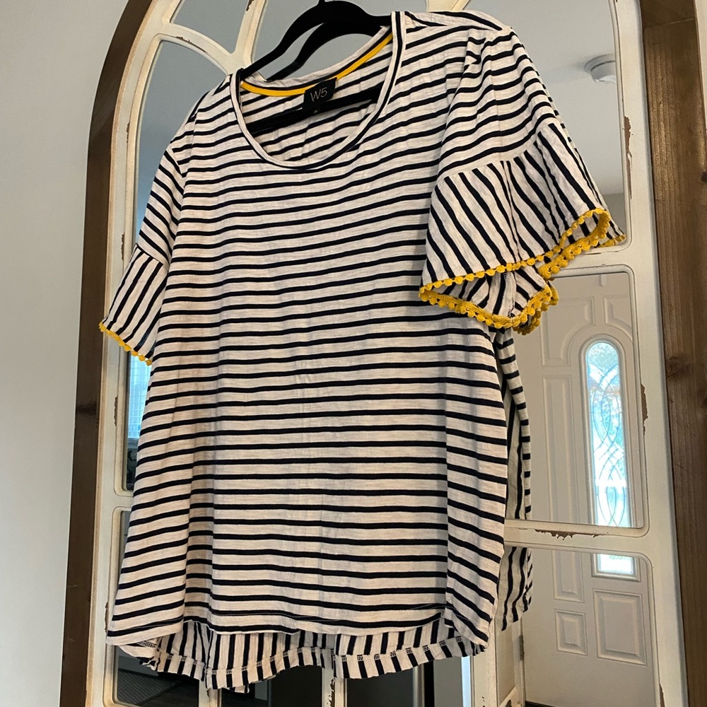 High low decorative top